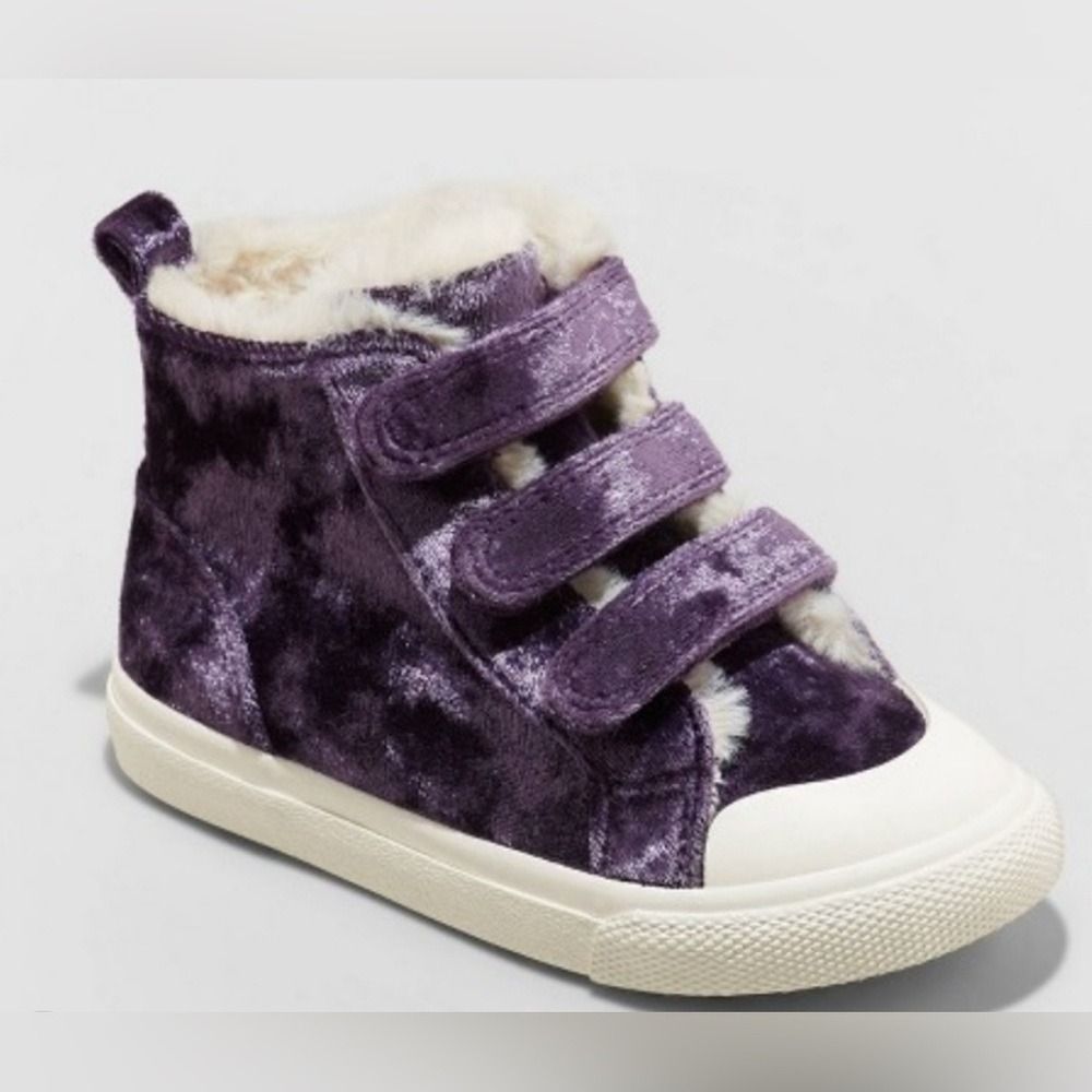 CAT‎ & JACK Toddler Girls Velvet High Top Sneaker Shoe Purple Ruby Fur Velcro 5
